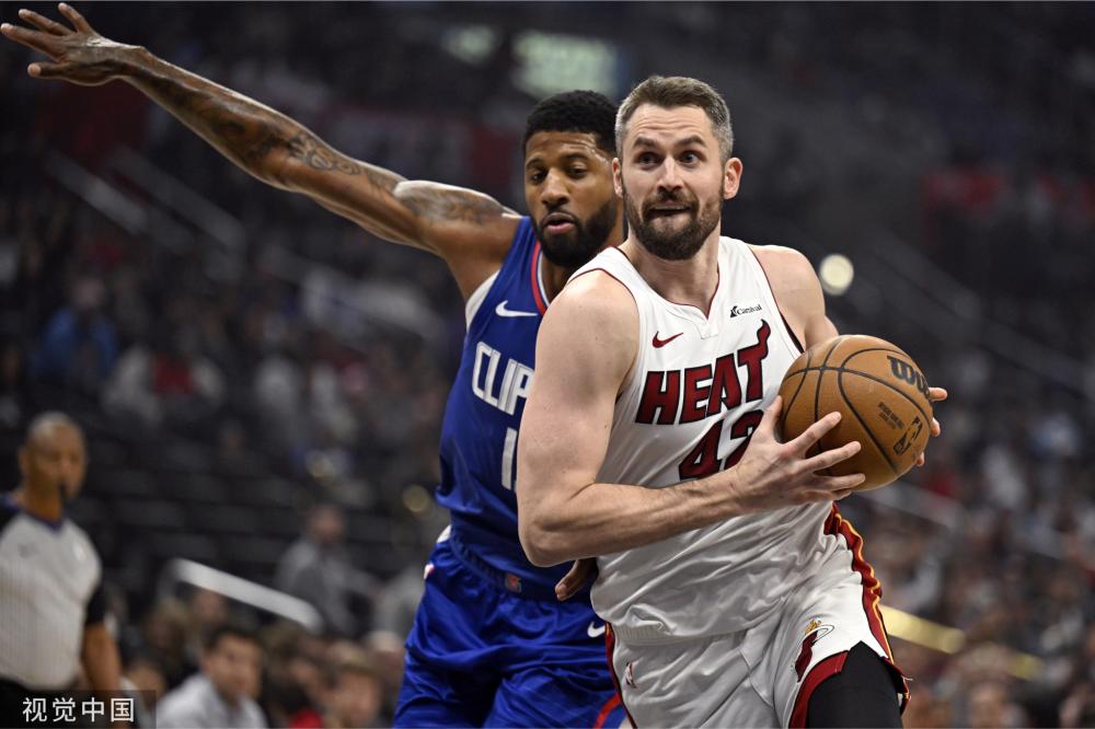 与此同时 与此同时